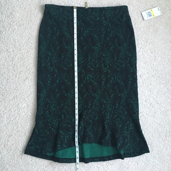 Michael Kors Black Jacquard Leaf Skirt size MED - Picture 5 of 8